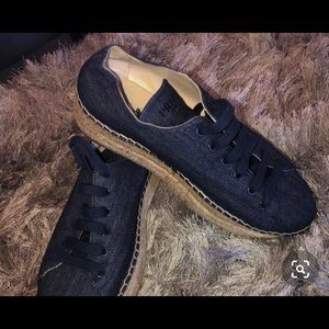 Prada Logo Espadrille shoes size 9 (Like new)!